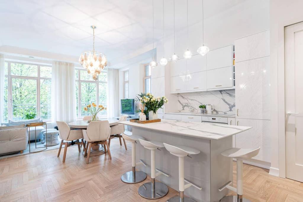 Jogailos Residence Peaceful Old Town Luxury 3 Bdr, 2 Bthr, Free Garage, Top-Speed Wifi VNO Eksteriør billede